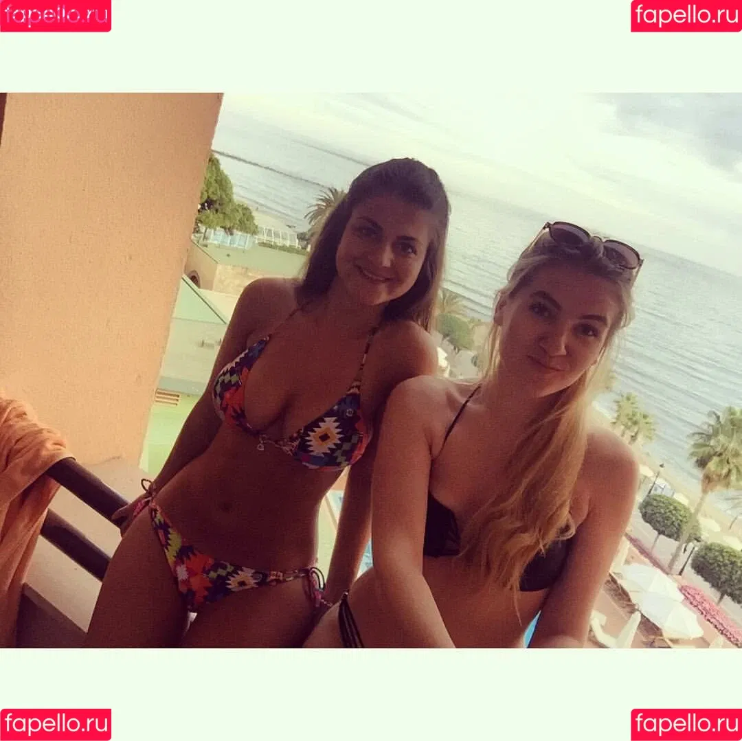 Lauren Fardon Onlyfans Photo Gallery 
