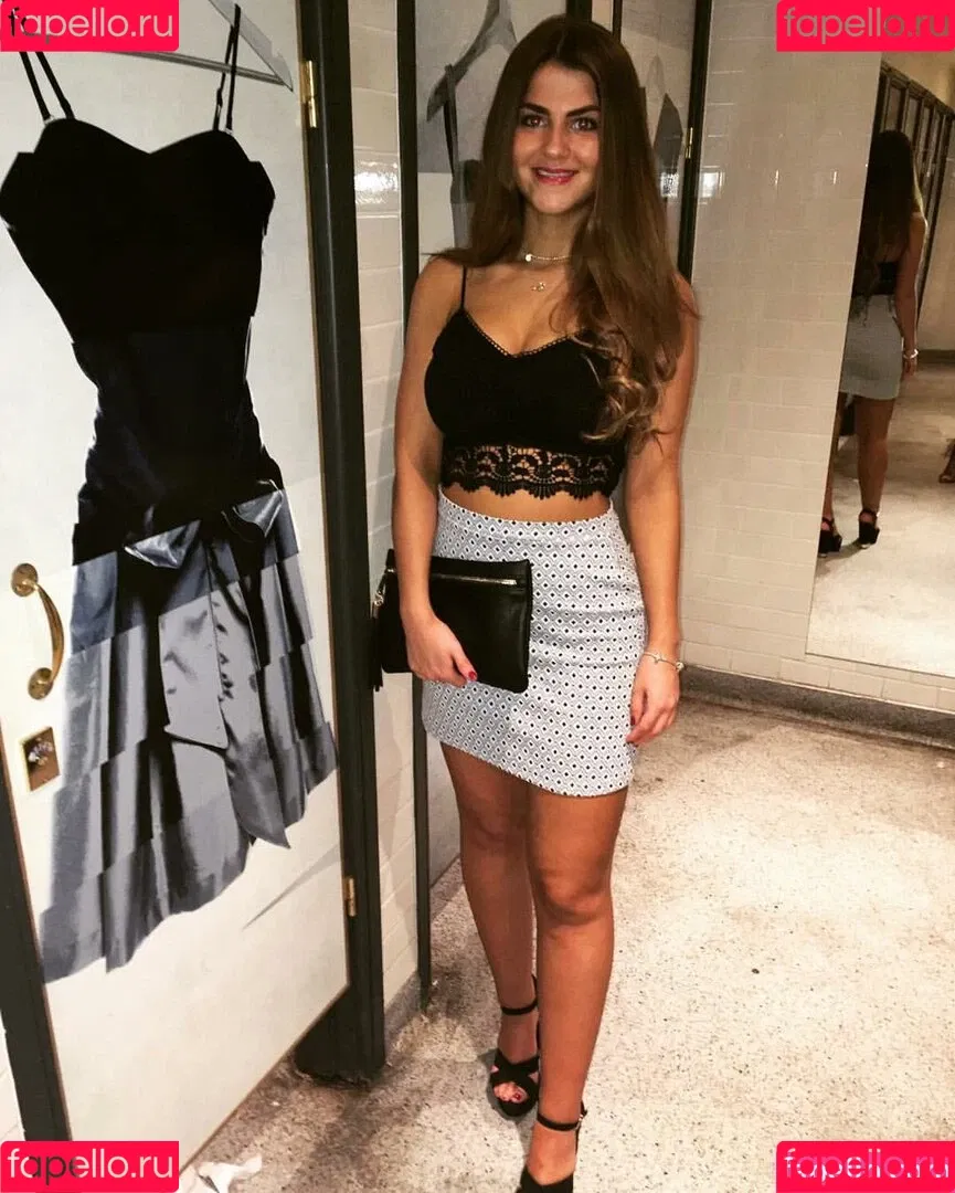 Lauren Fardon Onlyfans Photo Gallery 