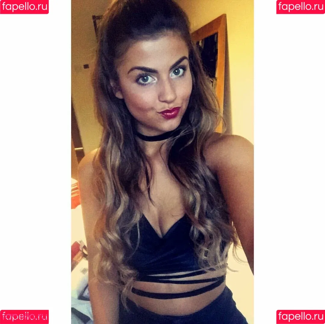Lauren Fardon Onlyfans Photo Gallery 