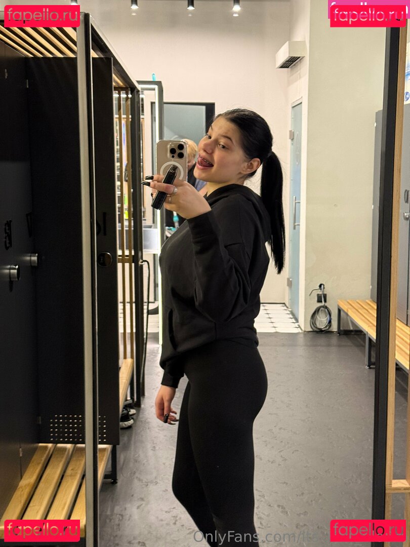 its_mia_blo0m Nude Onlyfans Photo 44