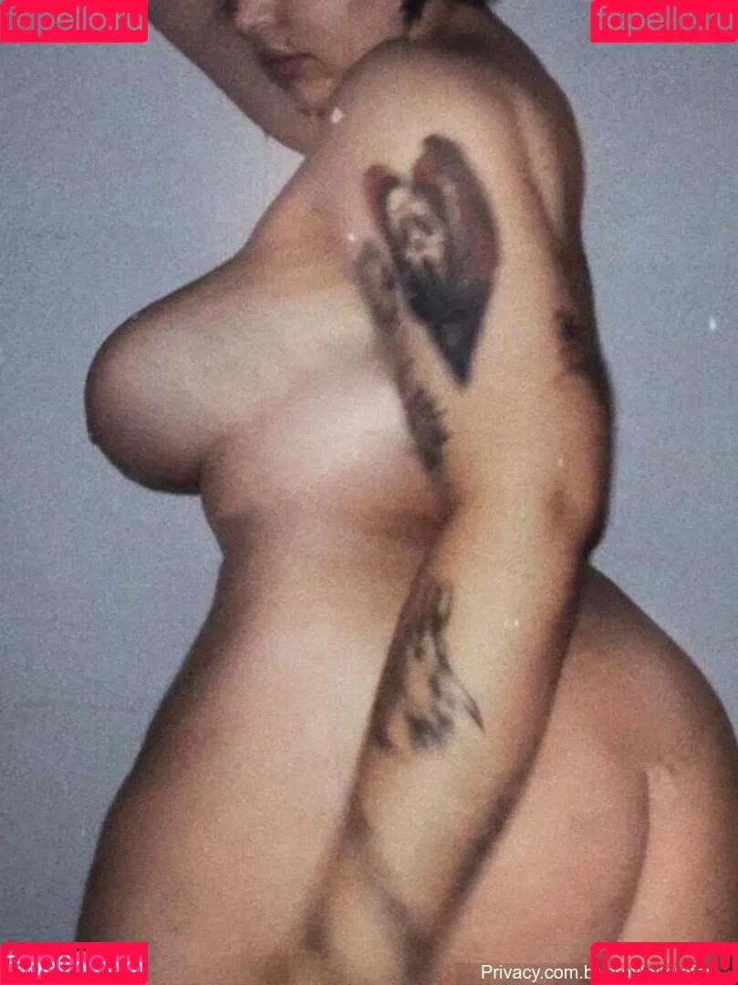fefefer Onlyfans Photo Gallery 