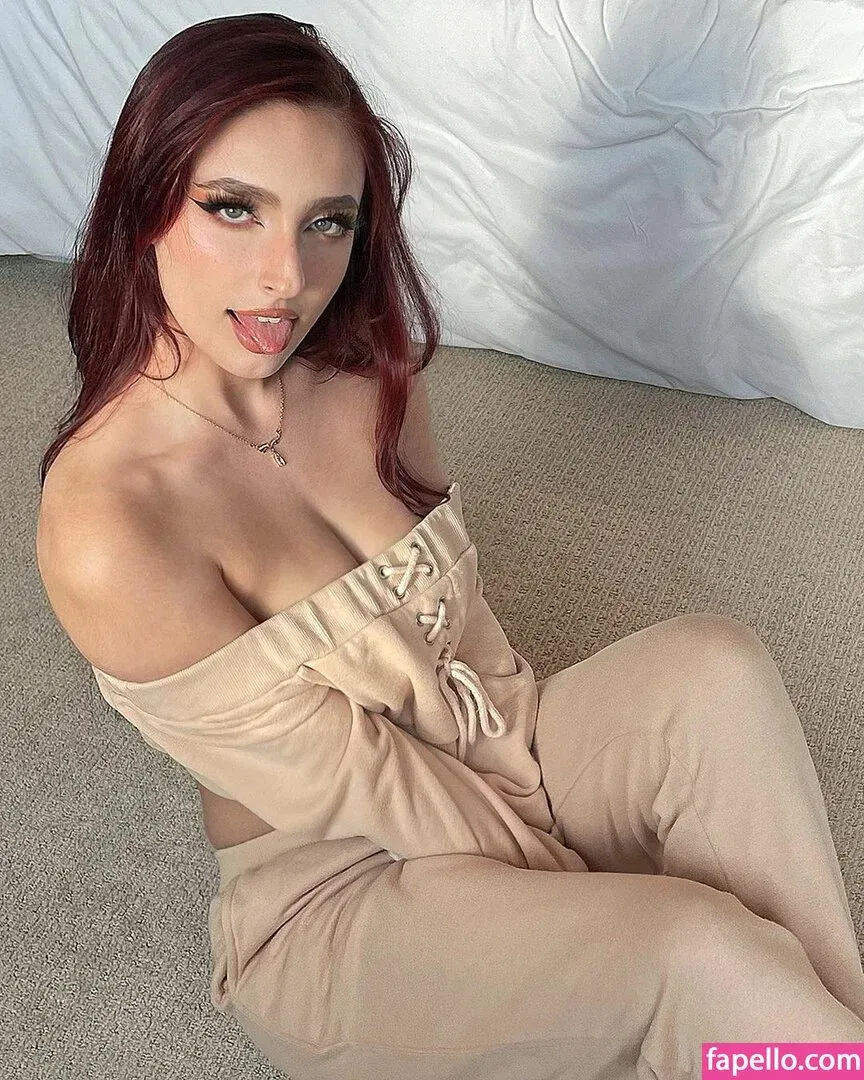 superfanabela Onlyfans Photo Gallery 