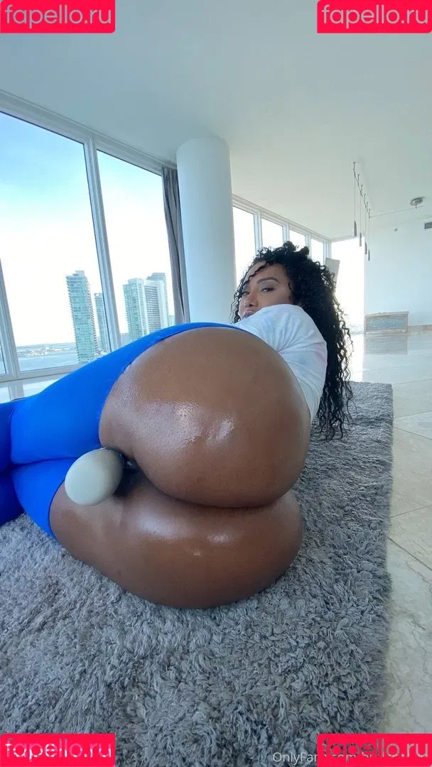 British Olivia Onlyfans Photo Gallery 