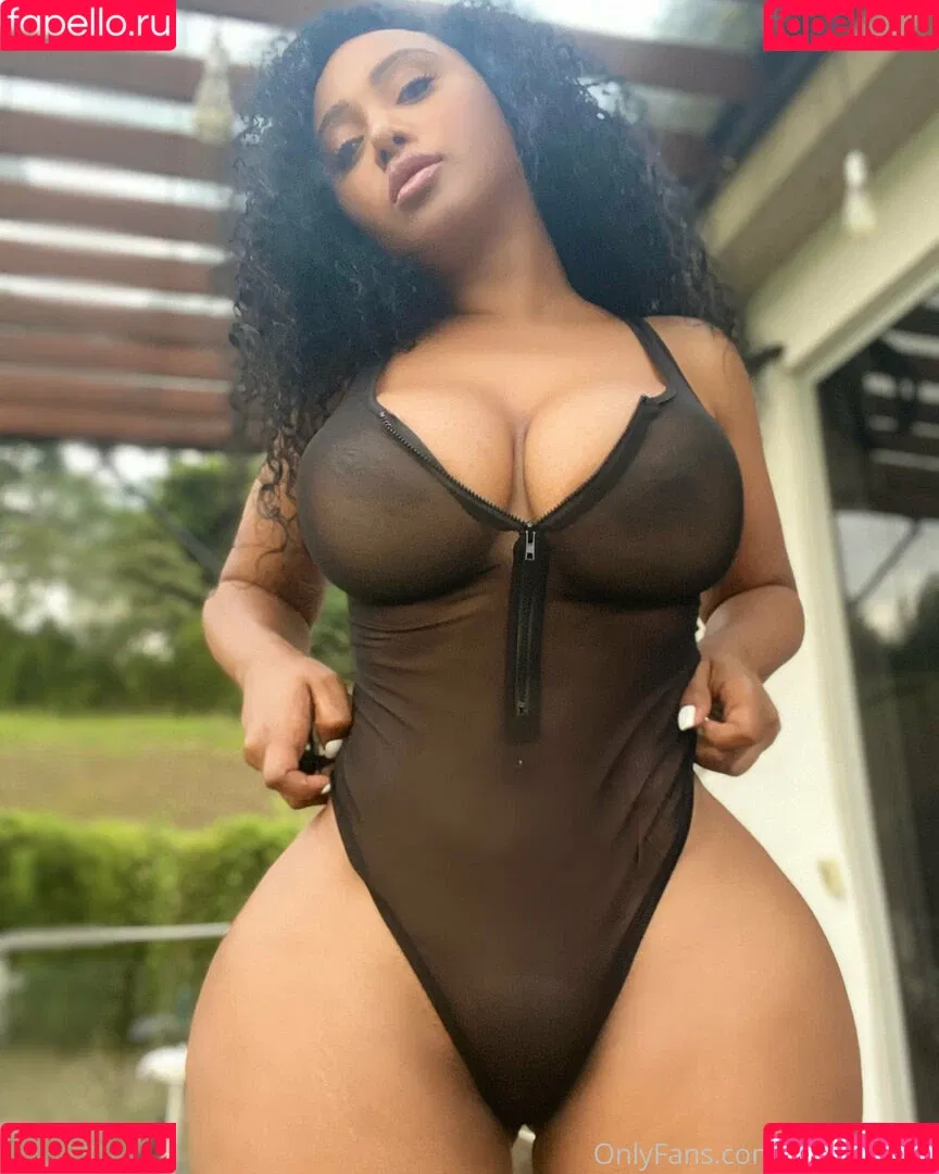 British Olivia Onlyfans Photo Gallery 