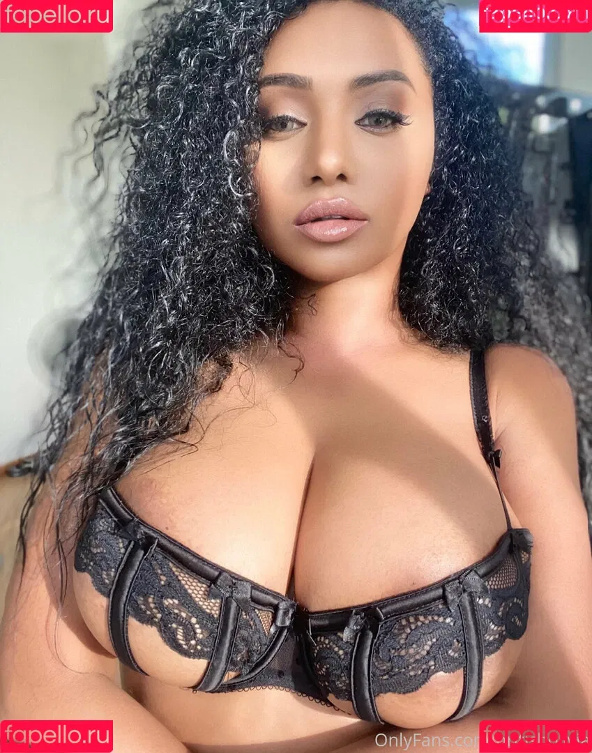 British Olivia Onlyfans Photo Gallery 
