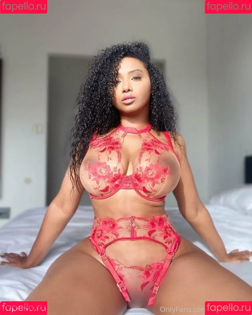 British Olivia Onlyfans Photo Gallery 