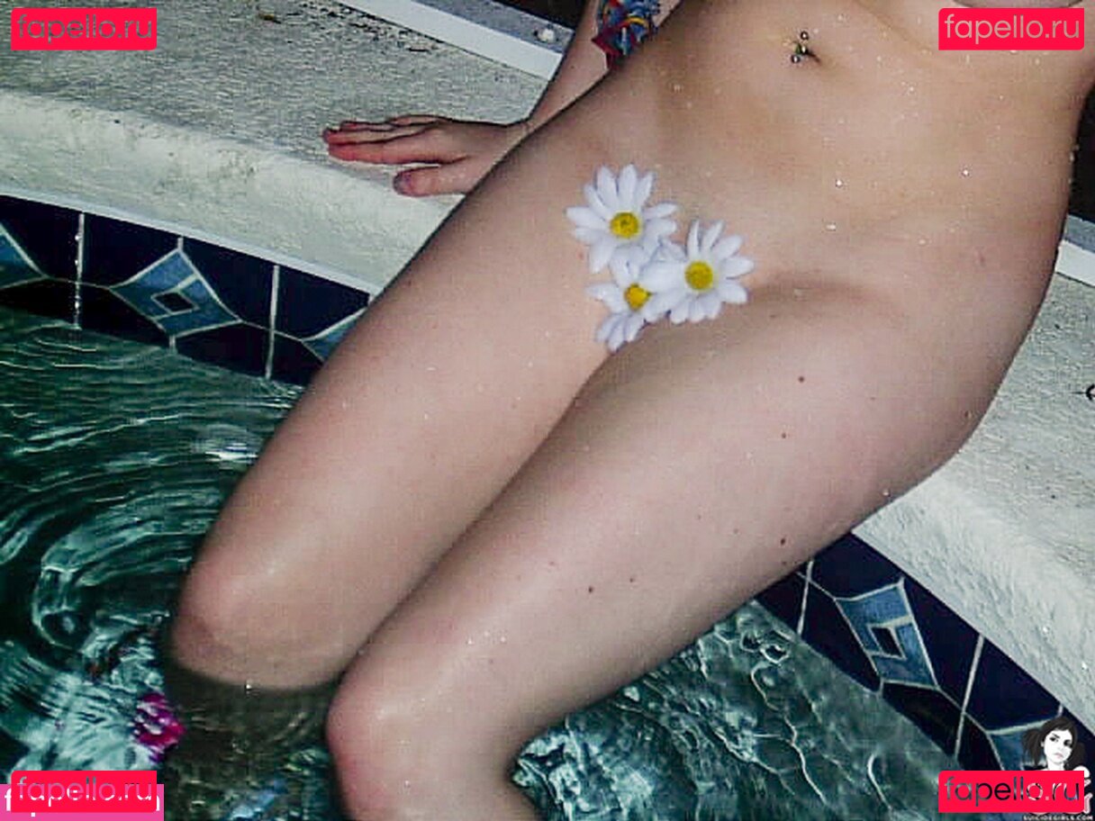 Quinne Nude Onlyfans Photo 25