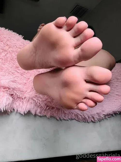 Goddess Gabriela Onlyfans Photo Gallery 