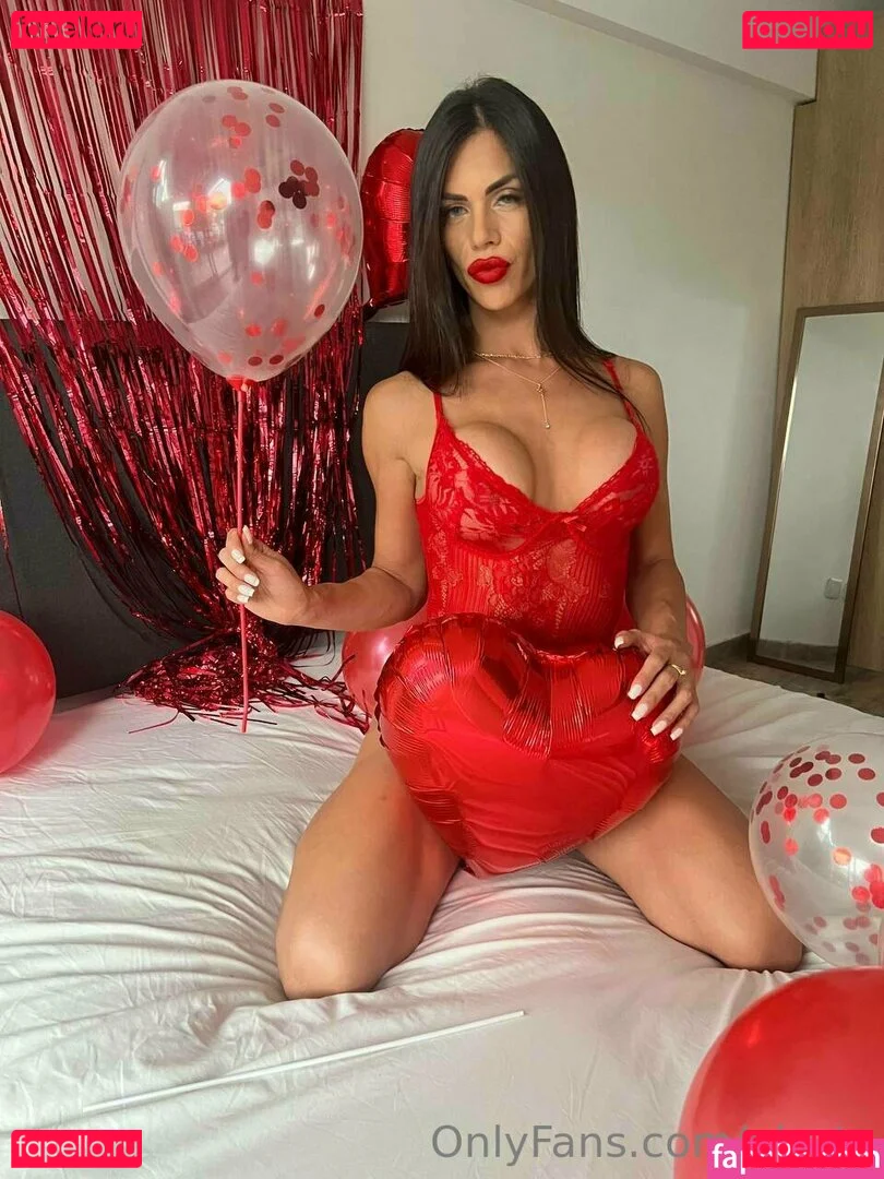 aly_ts Onlyfans Photo Gallery 