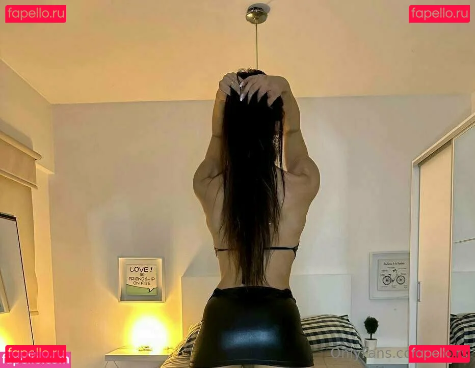 aly_ts Onlyfans Photo Gallery 