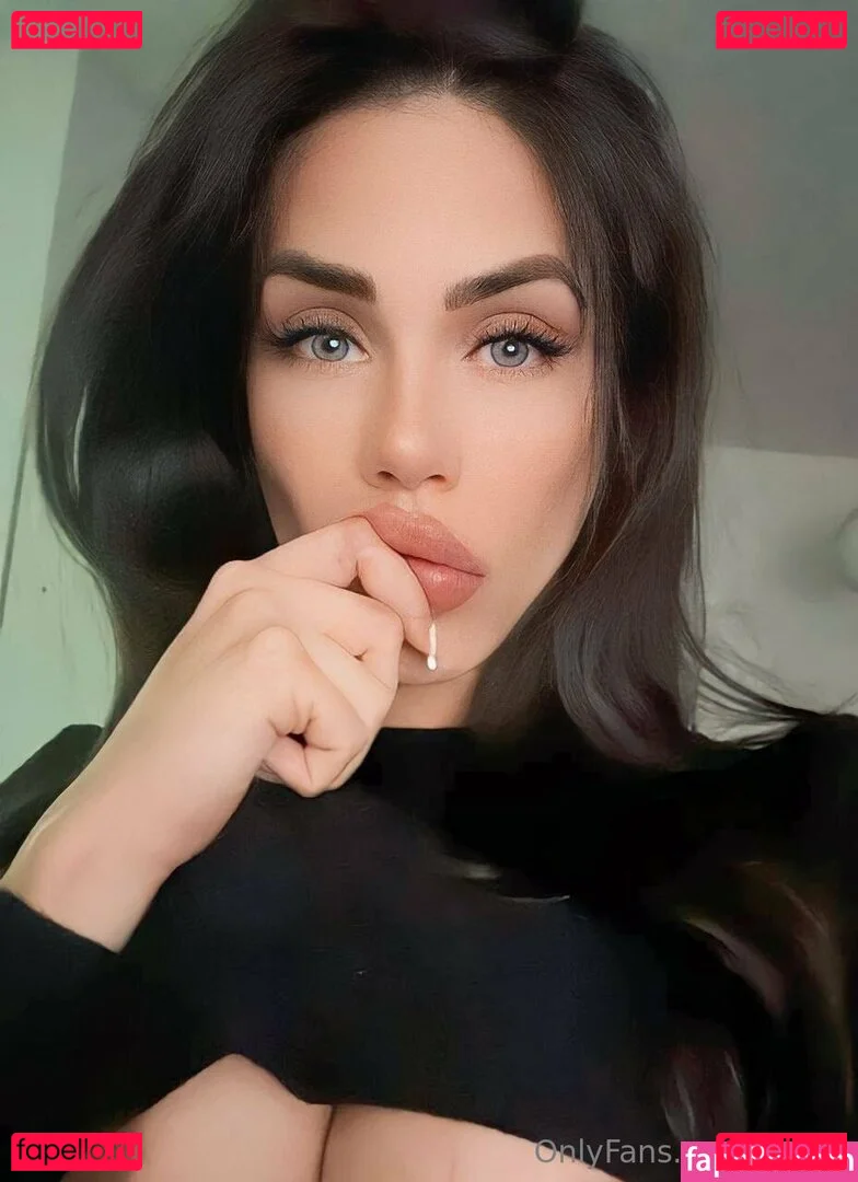 aly_ts Onlyfans Photo Gallery 