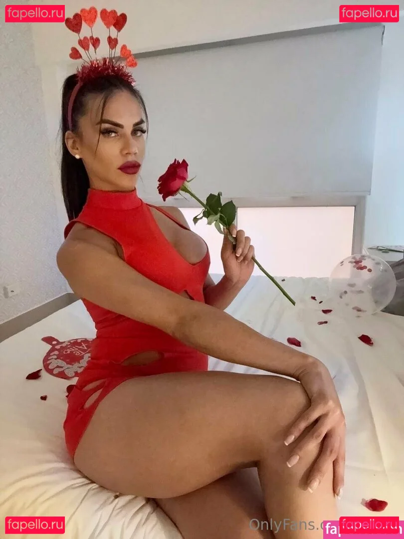 aly_ts Onlyfans Photo Gallery 