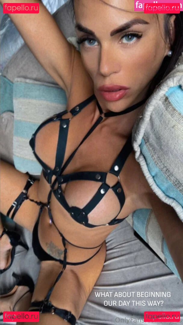 aly_ts Onlyfans Photo Gallery 