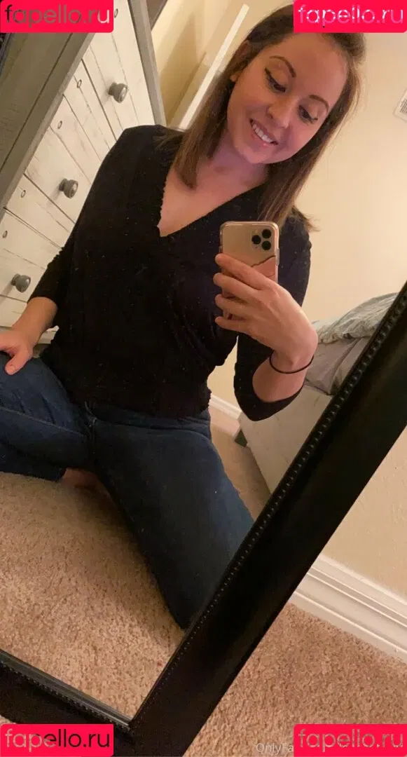 LoadsofLayla Onlyfans Photo Gallery 