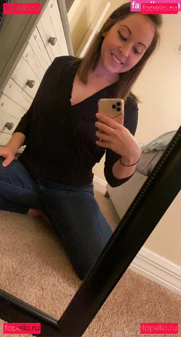 LoadsofLayla Onlyfans Photo Gallery 