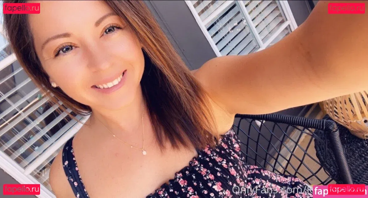 LoadsofLayla Onlyfans Photo Gallery 