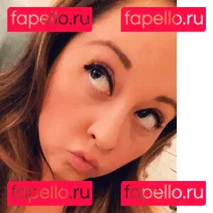 LoadsofLayla Onlyfans Photo Gallery 