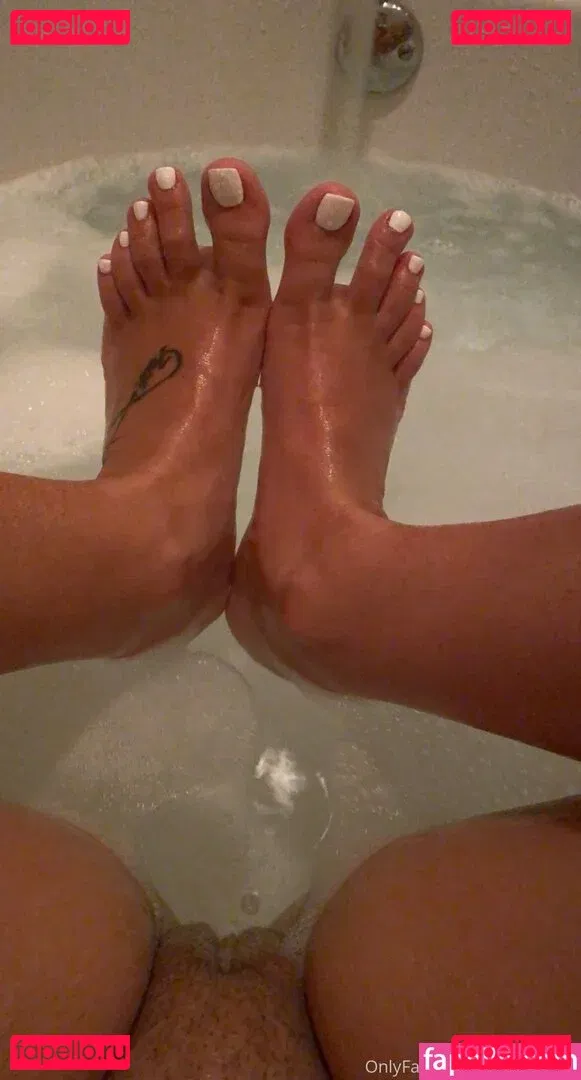 LoadsofLayla Onlyfans Photo Gallery 