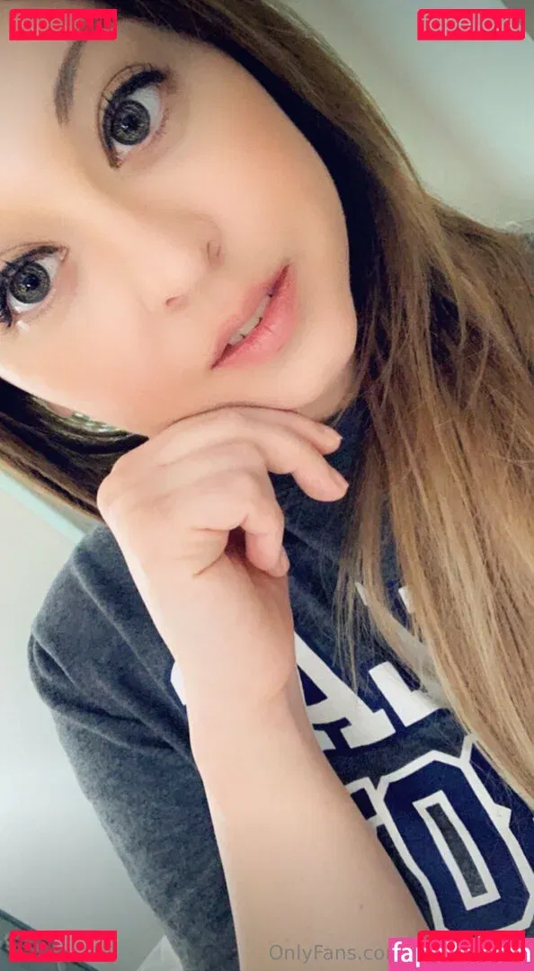 LoadsofLayla Onlyfans Photo Gallery 