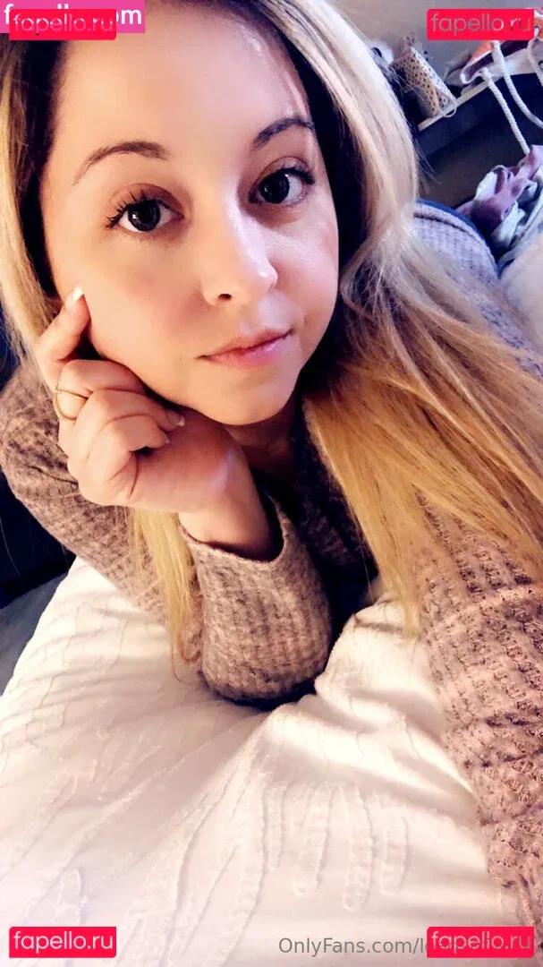 LoadsofLayla Onlyfans Photo Gallery 