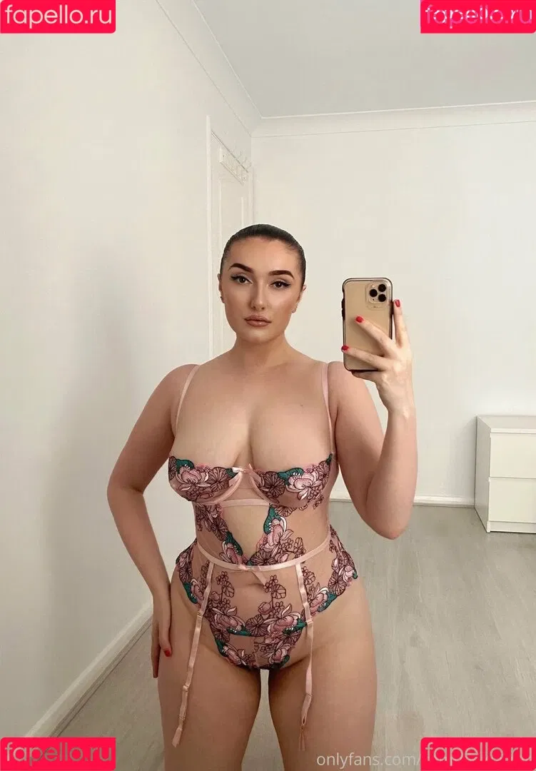 sammiewarren Onlyfans Photo Gallery 