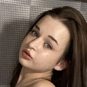 petite_elli Onlyfans Photo Gallery 