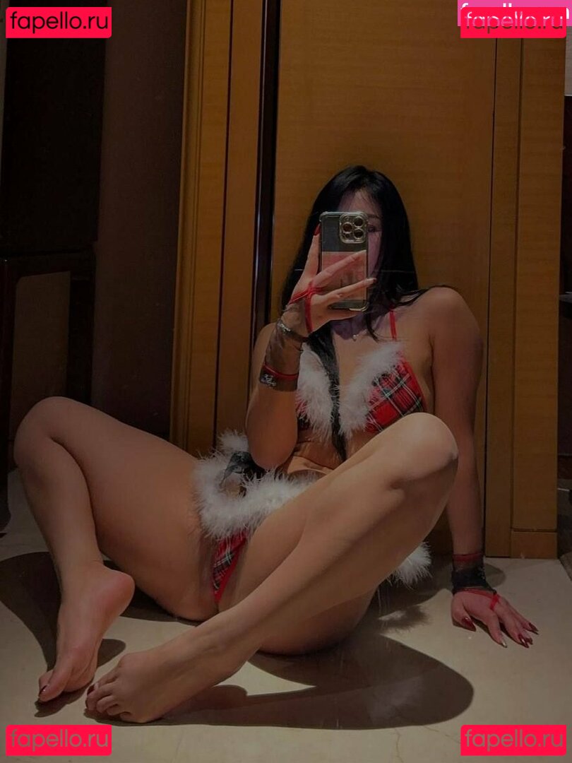 hypothxxcajal Nude Onlyfans Photo 10