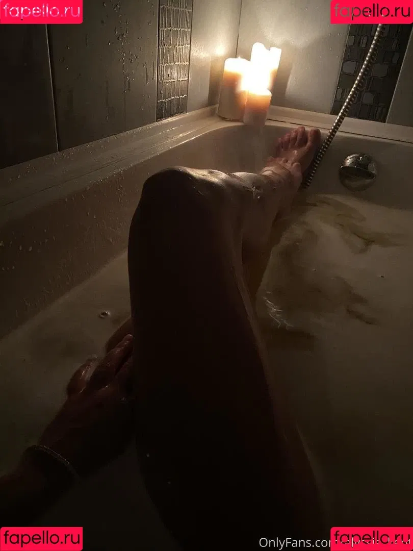 alyssia_kent Onlyfans Photo Gallery 