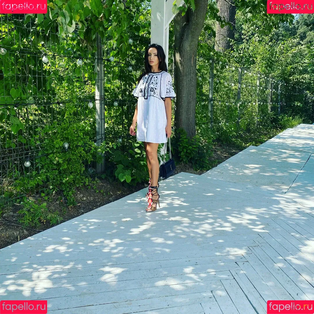 alyssia_kent Onlyfans Photo Gallery 