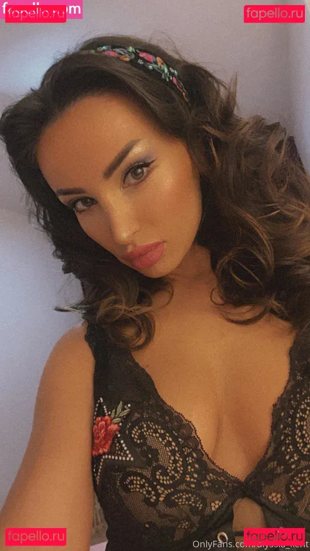 alyssia_kent Onlyfans Photo Gallery 