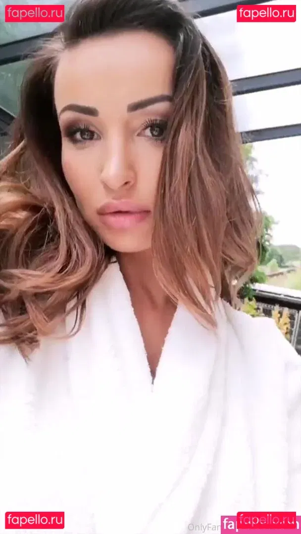 alyssia_kent Onlyfans Photo Gallery 