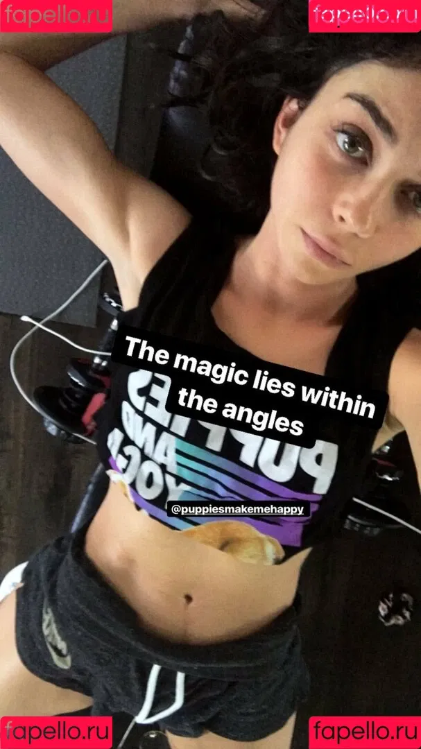 Sarah Hyland Onlyfans Photo Gallery 