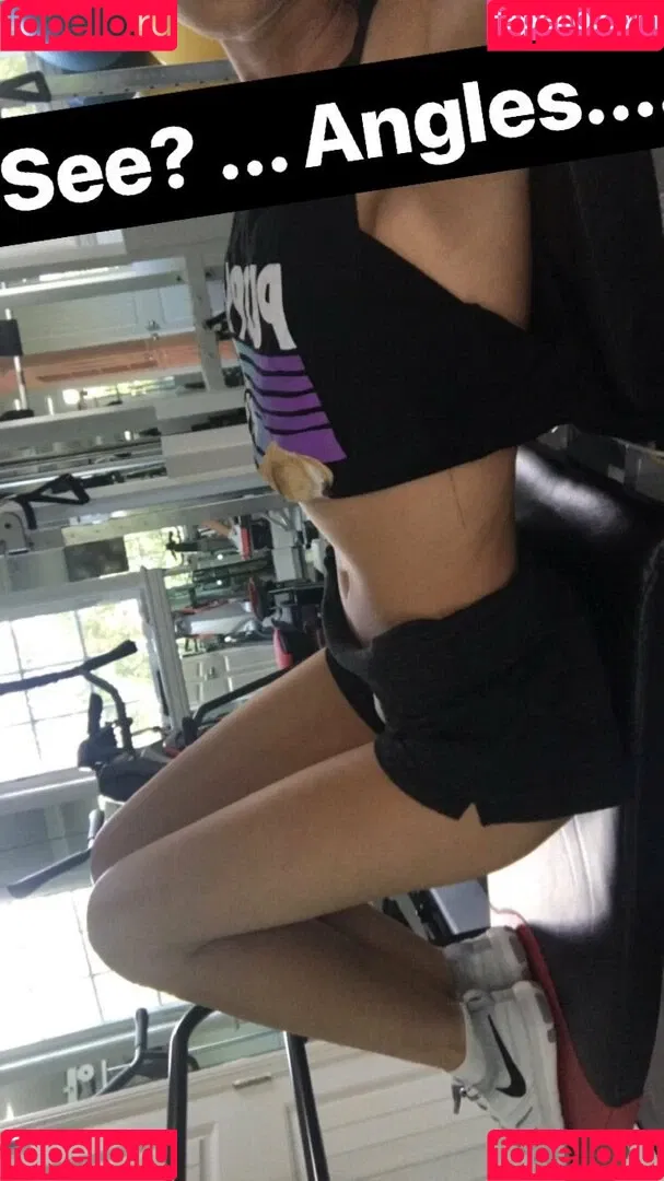 Sarah Hyland Onlyfans Photo Gallery 