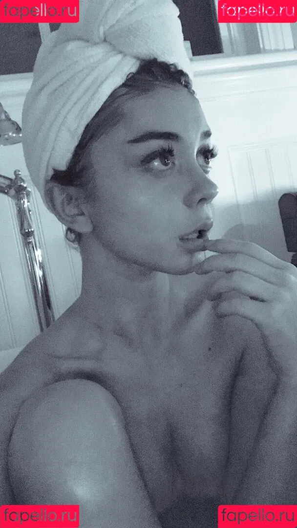 Sarah Hyland Onlyfans Photo Gallery 
