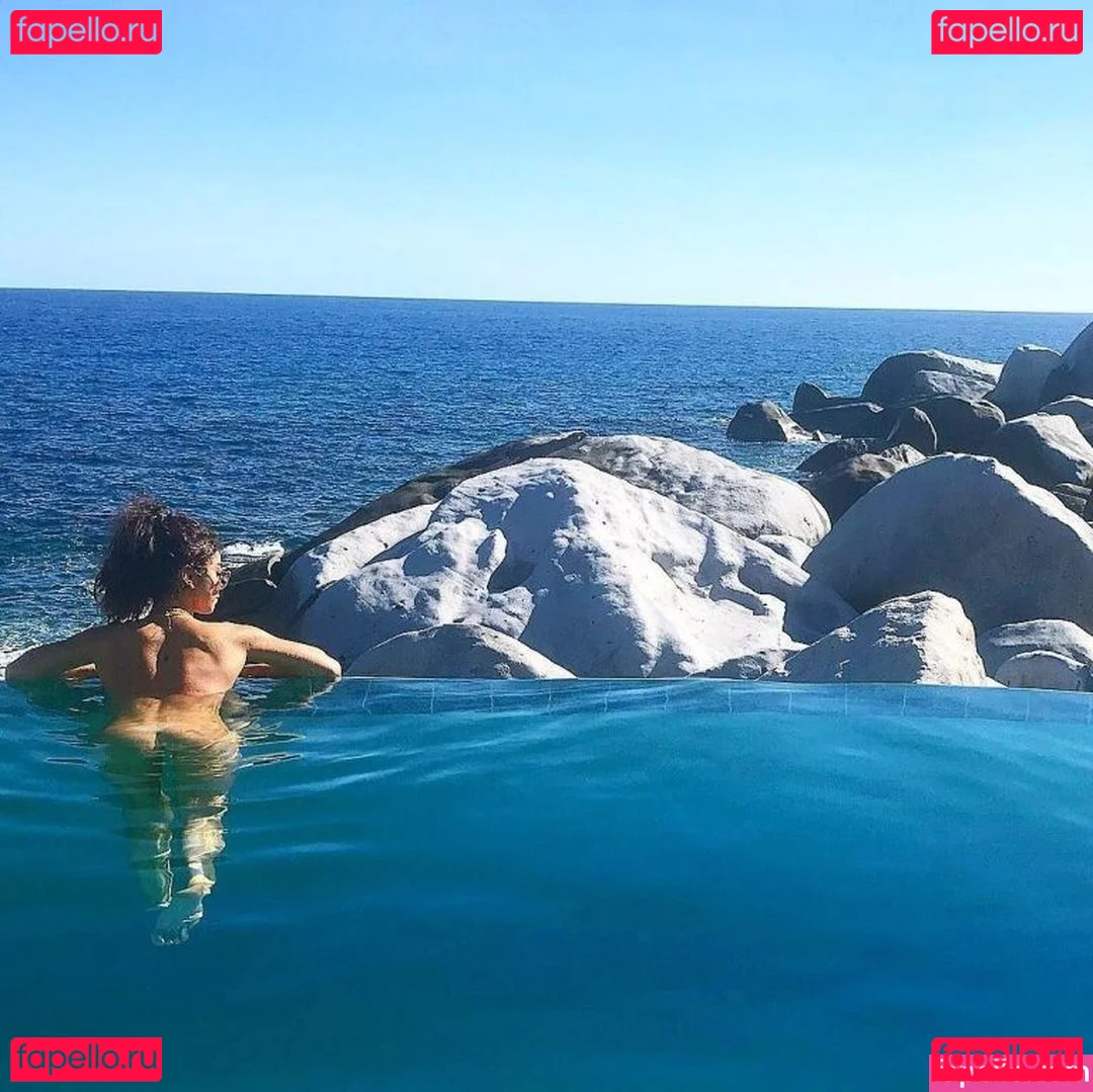 Sarah Hyland Onlyfans Photo Gallery 