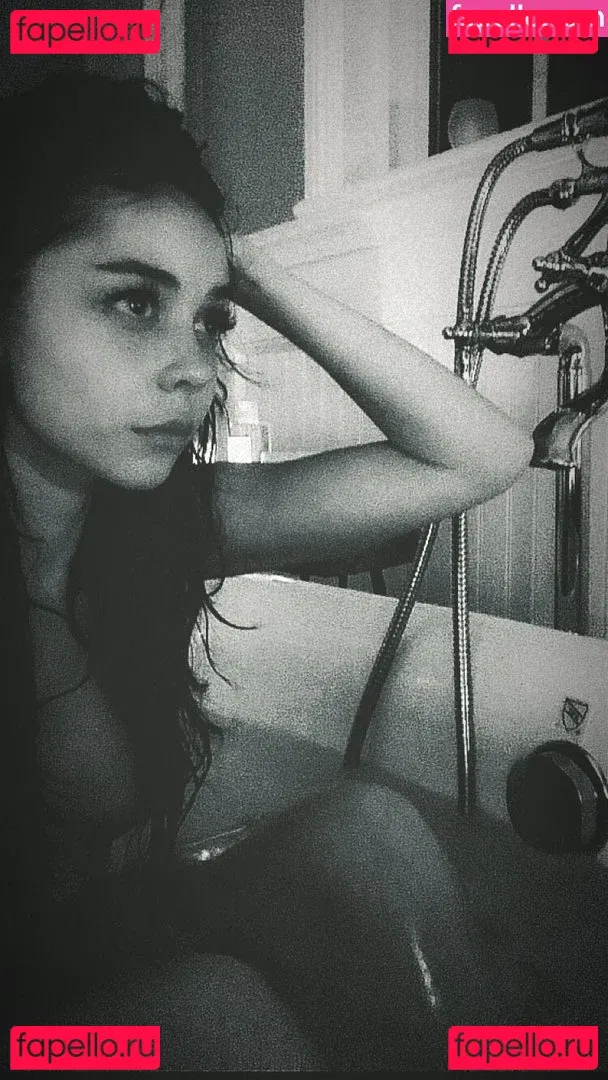 Sarah Hyland Onlyfans Photo Gallery 