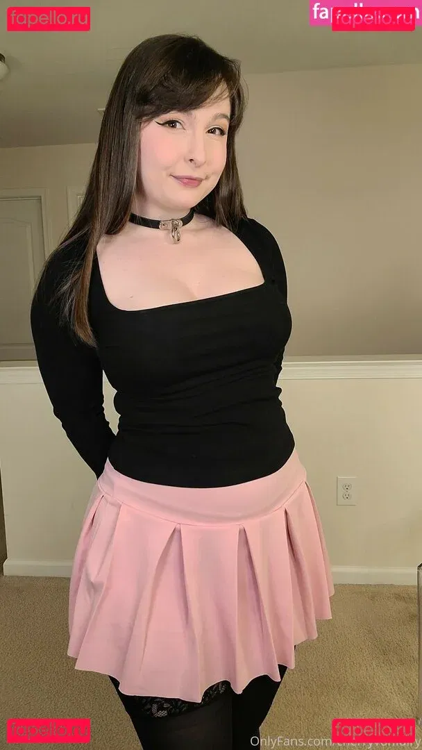 CherryVonFairy Onlyfans Photo Gallery 