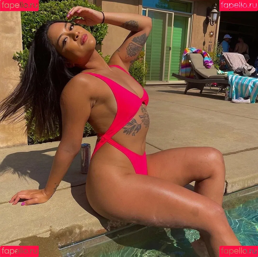 riribunkiki Onlyfans Photo Gallery 