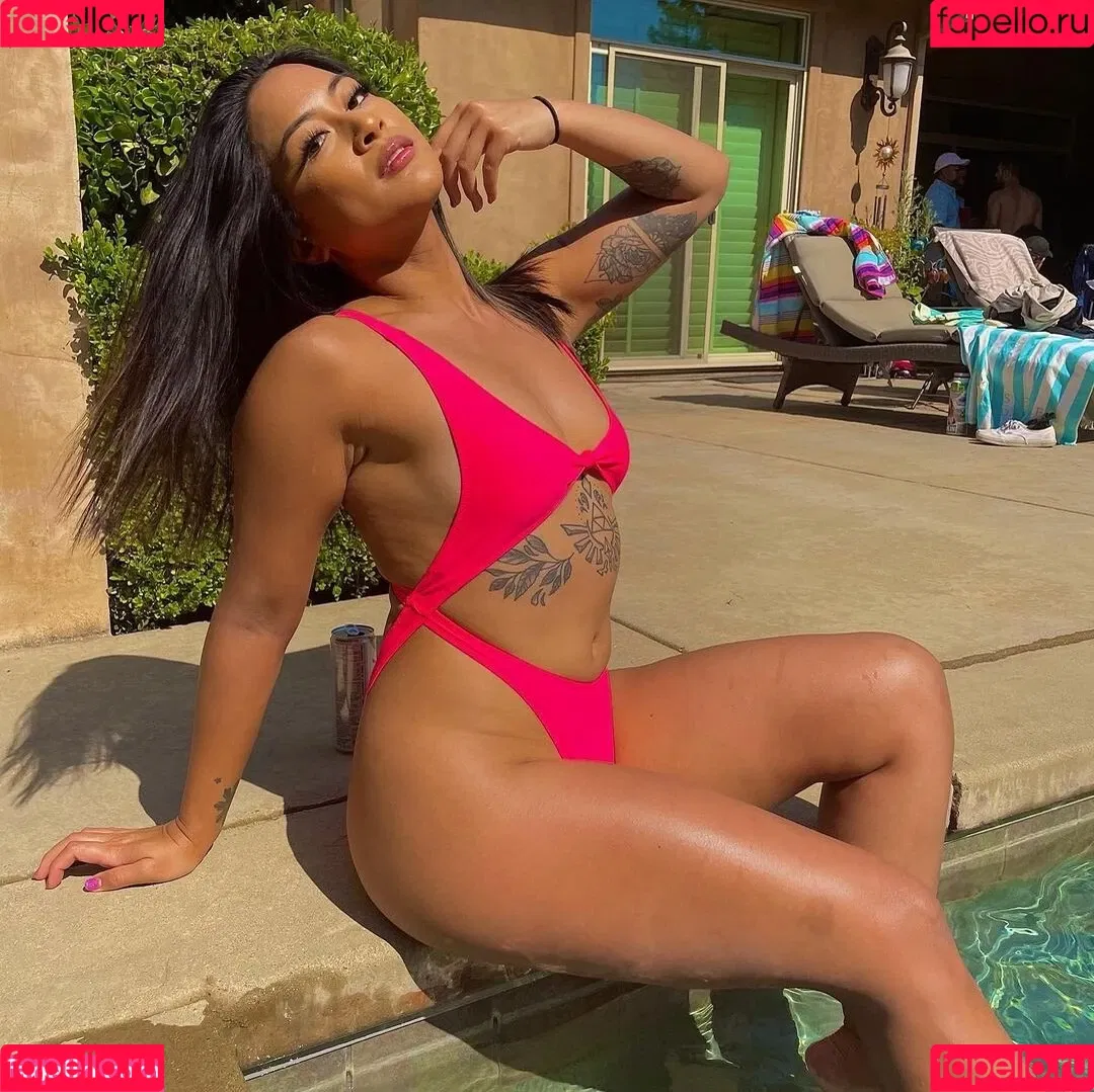 riribunkiki Onlyfans Photo Gallery 