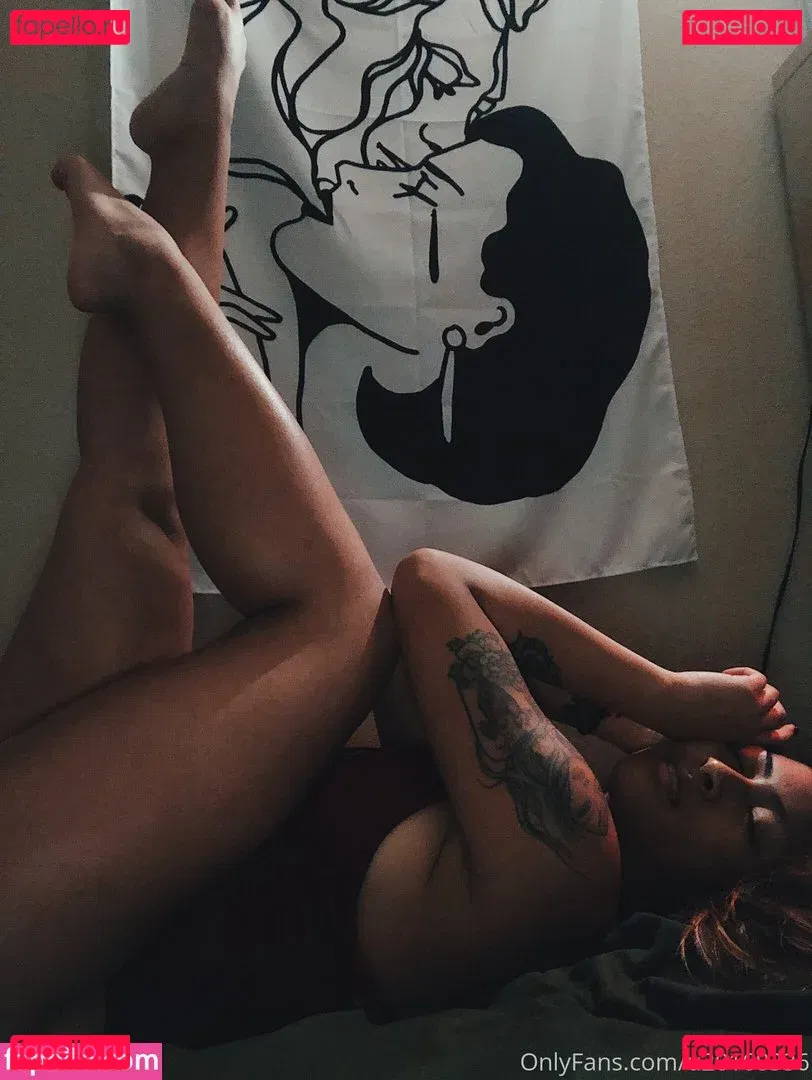 riribunkiki Onlyfans Photo Gallery 