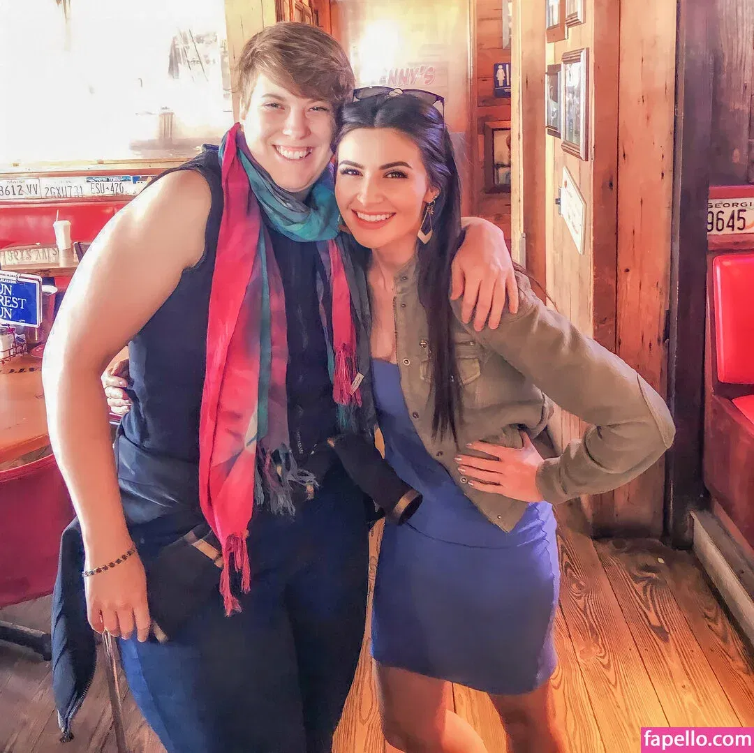 Mindless Entertainment Onlyfans Photo Gallery 