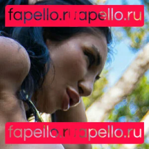 therealellematthews Onlyfans Photo Gallery 