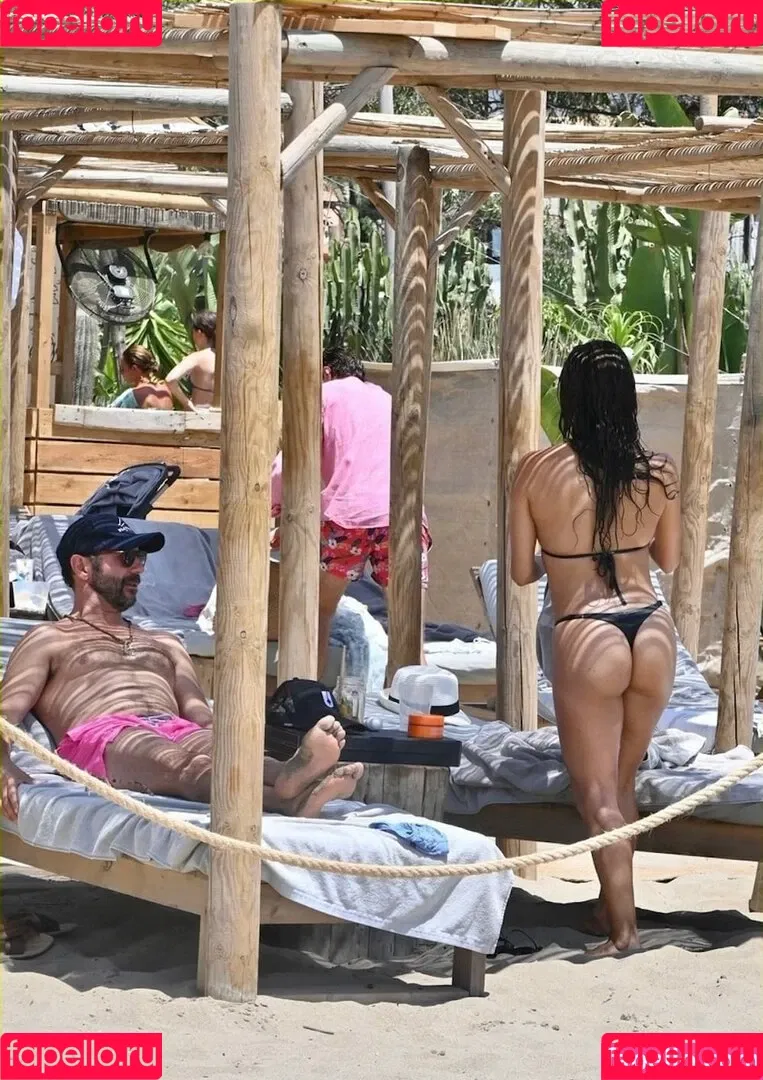 Eva Longoria Onlyfans Photo Gallery 