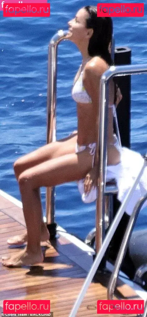 Eva Longoria Onlyfans Photo Gallery 