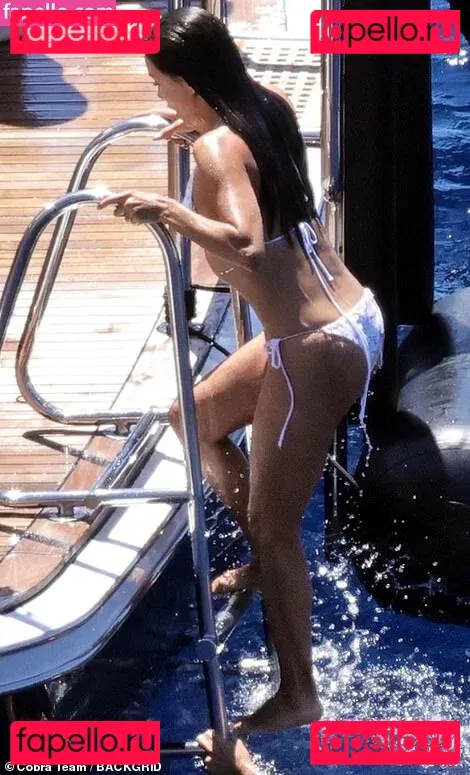 Eva Longoria Onlyfans Photo Gallery 