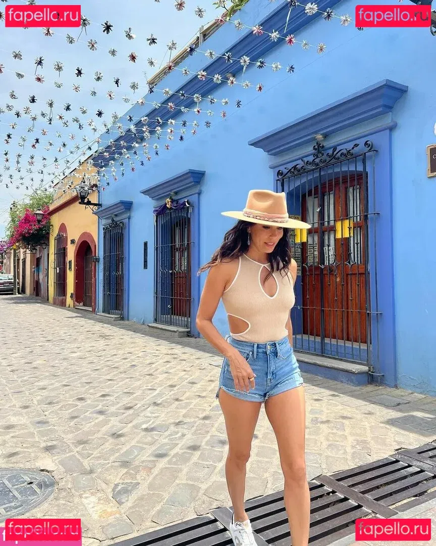 Eva Longoria Onlyfans Photo Gallery 