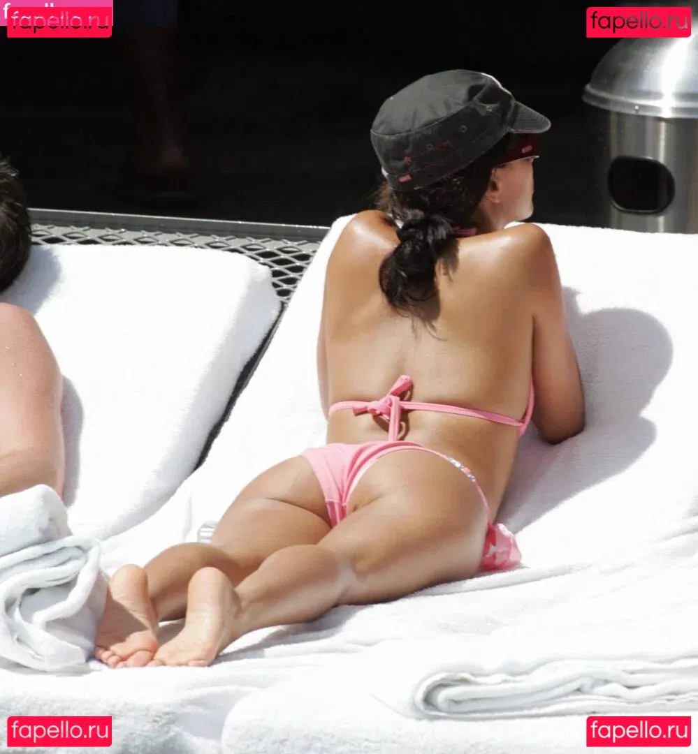 Eva Longoria Onlyfans Photo Gallery 