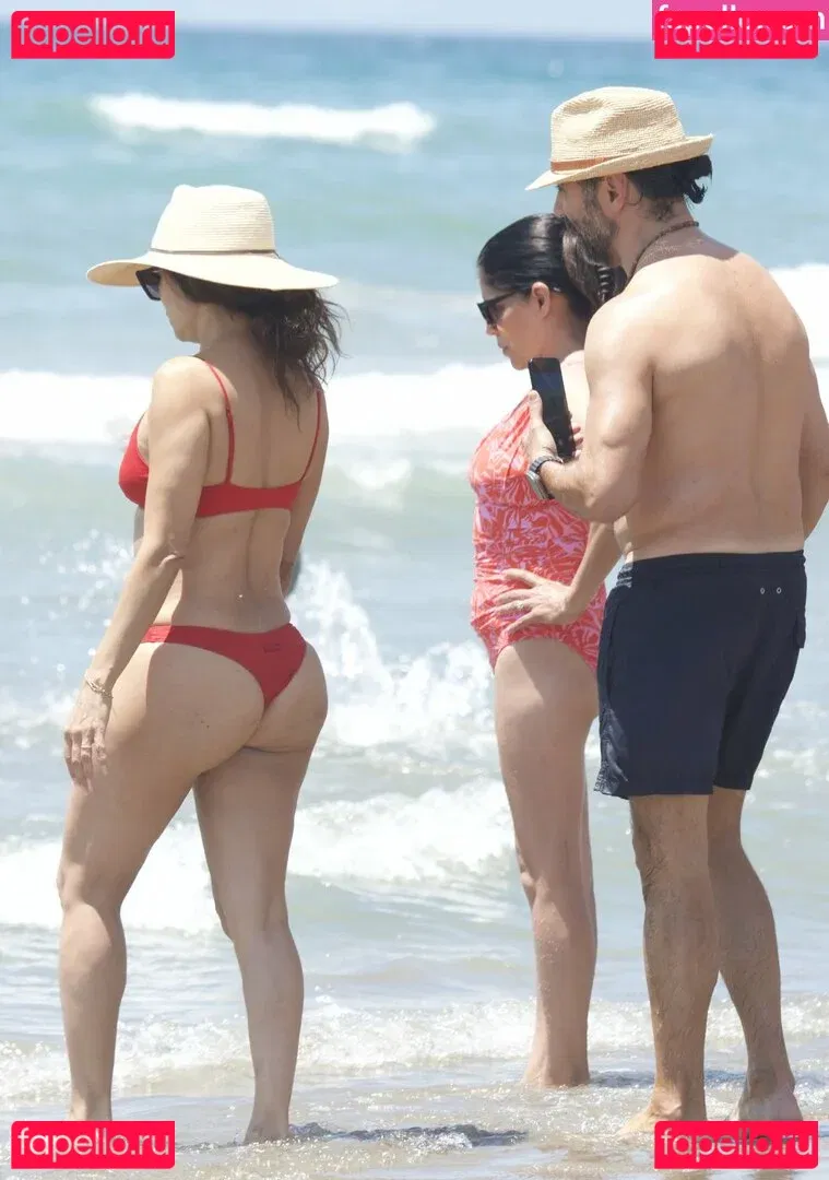 Eva Longoria Onlyfans Photo Gallery 