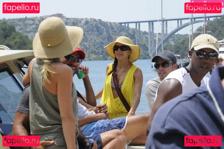 Eva Longoria Onlyfans Photo Gallery 