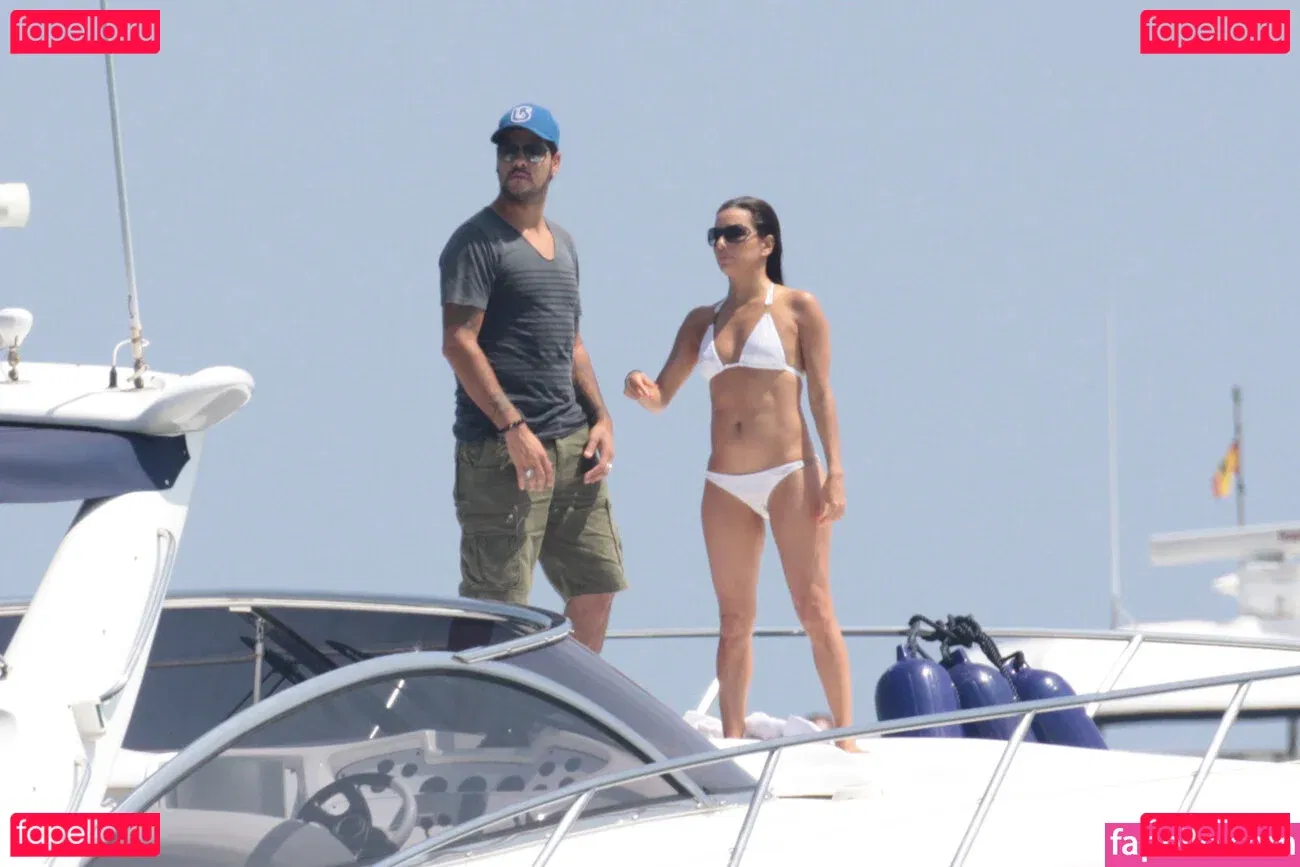 Eva Longoria Onlyfans Photo Gallery 